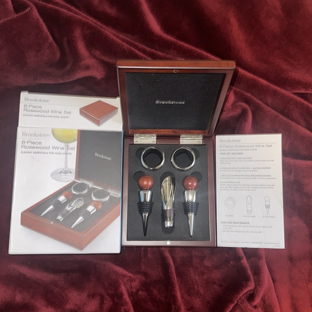 New - Elegant Brookstone 6 Piece Wine Set